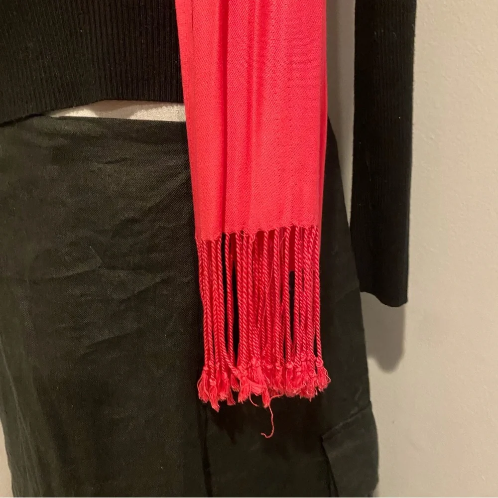 Jones‎ New York Hot Pink Fringe Scarf